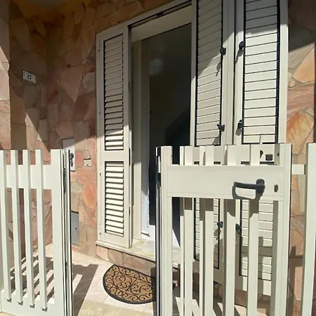 Dom wakacyjny La Casetta - Nei Pressi Del Mare Arbus